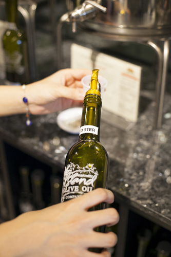 201303-N_Island olive company_038