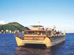 【ディナークルーズ】アリイカイ・サンセット・ディナー・クルーズ（夕食付き）