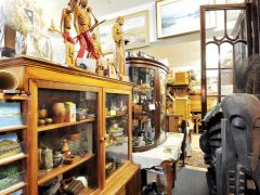 アリイ・アンティークス・オブ・カイルア2号店／Ali'I Antiques of Kailua II