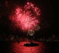 期間限定で45分無料延長の「フライデーナイト・ディナー・クルーズ」運航中