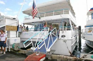 ラハイナ・サンセット・グリル・ディナー・クルーズ ／Lahaina Sunset Grill Dinner Cruise