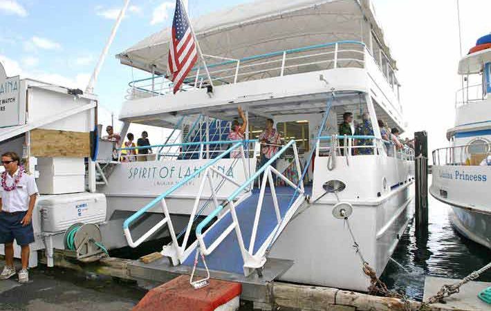 ラハイナ・サンセット・グリル・ディナー・クルーズ /Lahaina Sunset Grill Dinner Cruise