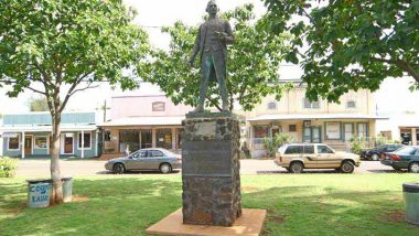 キャプテン・クック上陸記念碑／Captain Cook Monument