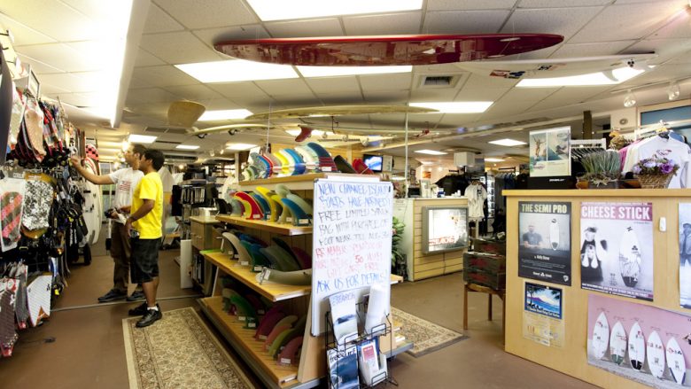 最旬のサーフウエアやグッズが揃う「ハワイアン・サウス・ショア(Hawaiian South Shore)」