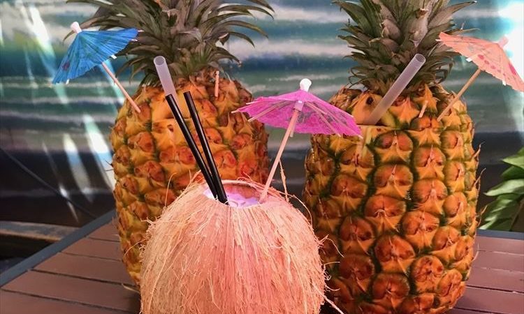 クックー・ココナッツ・ワイキキ / Cuckoo Coconuts Waikiki