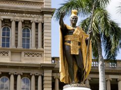 【コラム】ハワイ文化の基礎知識／カメハメハ大王像