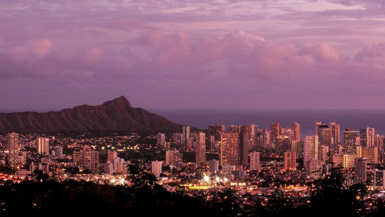「夜景」派におすすめ！ ハワイの夕陽とシティライトを楽しめるとっておきオプショナルツアー