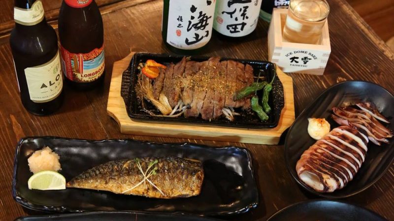Pau hana base/飲み食い処 パウハナベース