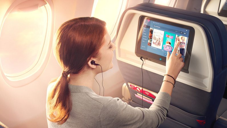 大人も子供も大満足のハワイ旅! デルタ航空ならエコノミークラスでも充実のフライトに