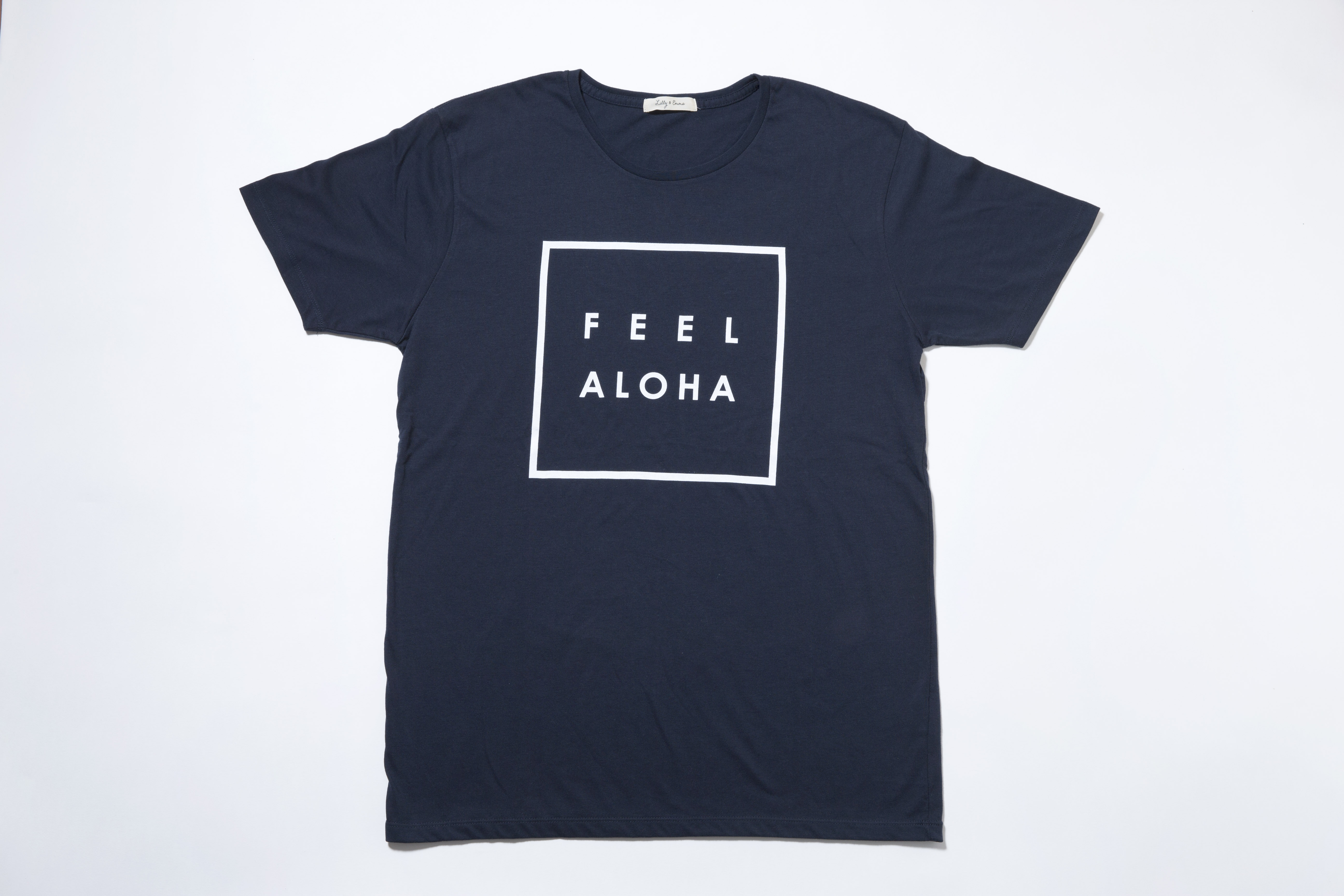 FEEL ALOHA Tシャツ（ネイビー×白）