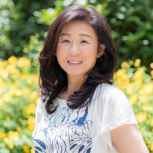 新井 朋子 ≪ハワイ神話・聖地・歴史に関する著作家。自然療法家≫