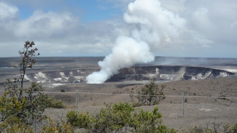 ハワイで唯一の世界遺産「ハワイ火山国立公園」の見どころを解説