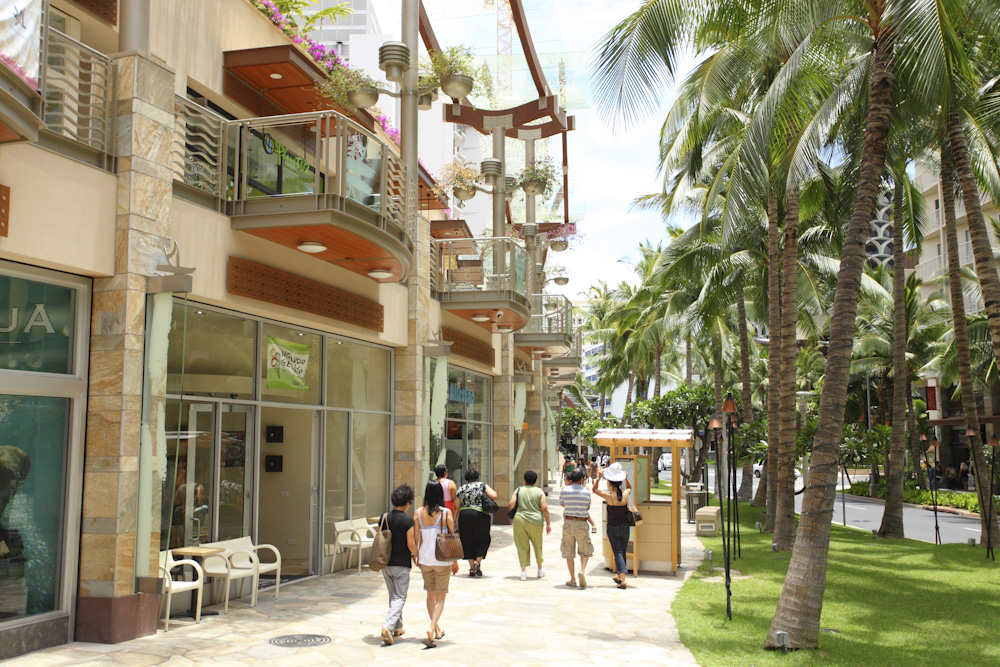 ワイキキ・ビーチ・ウォーク･フラステージ／Waikiki Beach Walk