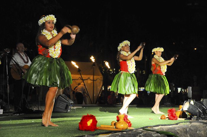 クヒオビーチ・フラショー／Kuhio Beach Hula Show