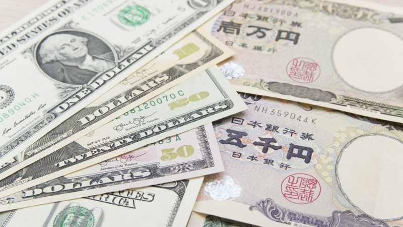 【ハワイでもっと役立つ英会話】Vol.5 お金のやりとり～ 両替編 ～