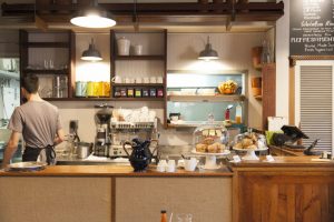 ロコが集まる「サウス・キング・ストリート」のグルメスポット