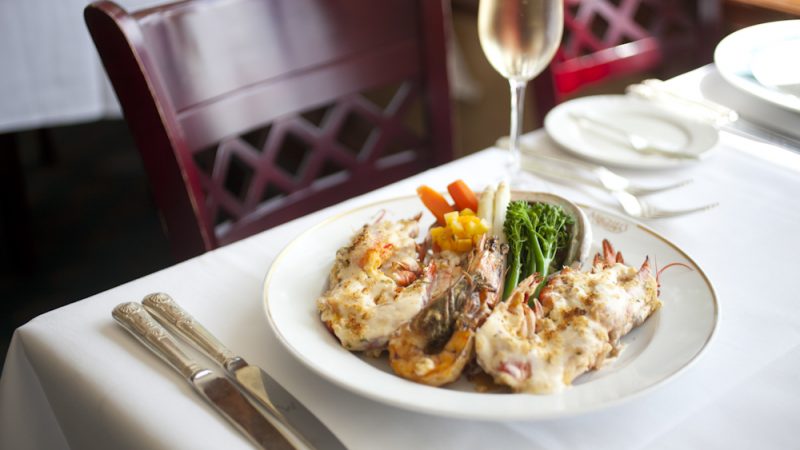 ハワイ滞在の最後の晩はカップルでとっておきのディナー!おすすめレストラン6選