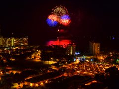 ワイキキの夜の名物「ヒルトン・ハワイアン・ビレッジ」の花火が再開決定！