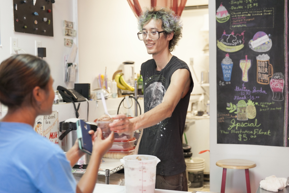 ウイング・シェイブアイス＆アイスクリーム／Wing Shave Ice & Ice Cream