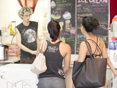 ウイング・シェイブアイス＆アイスクリーム／Wing Shave Ice & Ice Cream