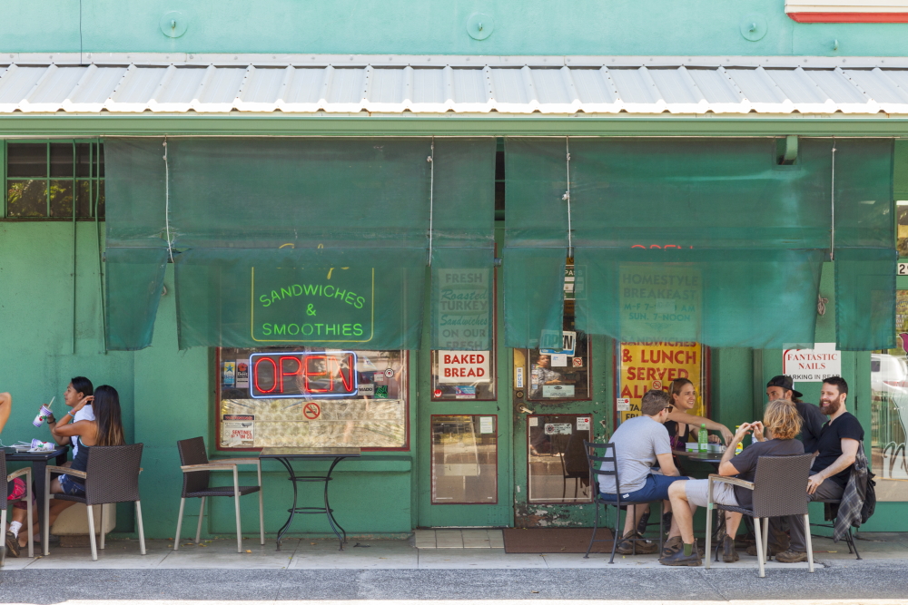 アンディーズ サンドイッチ & スムージーズ／Andy's Sandwiches & Smoothies