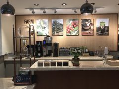 「ホノルルコーヒー」カピオラニ店はコーヒー好き必見のミュージアムカフェ!