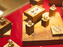 ハワイ旅行の思い出に！ペアリングを購入したいシルバーアクセサリーの店