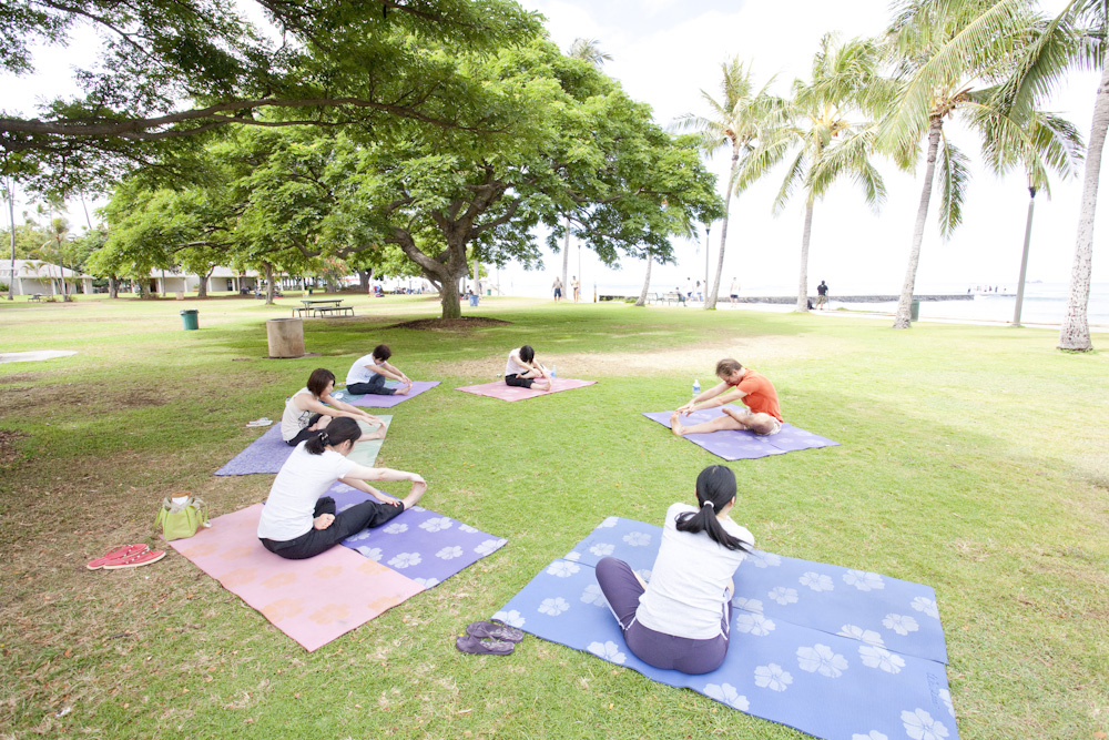 ワイキキビーチ・ヨガ（チョコレート パイナップル スポーツ ヨガ スタジオ）／Chocolate Pineapple Sport Yoga Studio