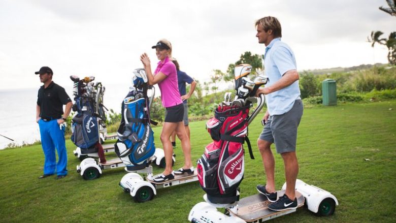 LaniLaniハワイ女子ゴルフ部発！「GolfBoard」に乗ってハワイ最新ゴルフスタイル