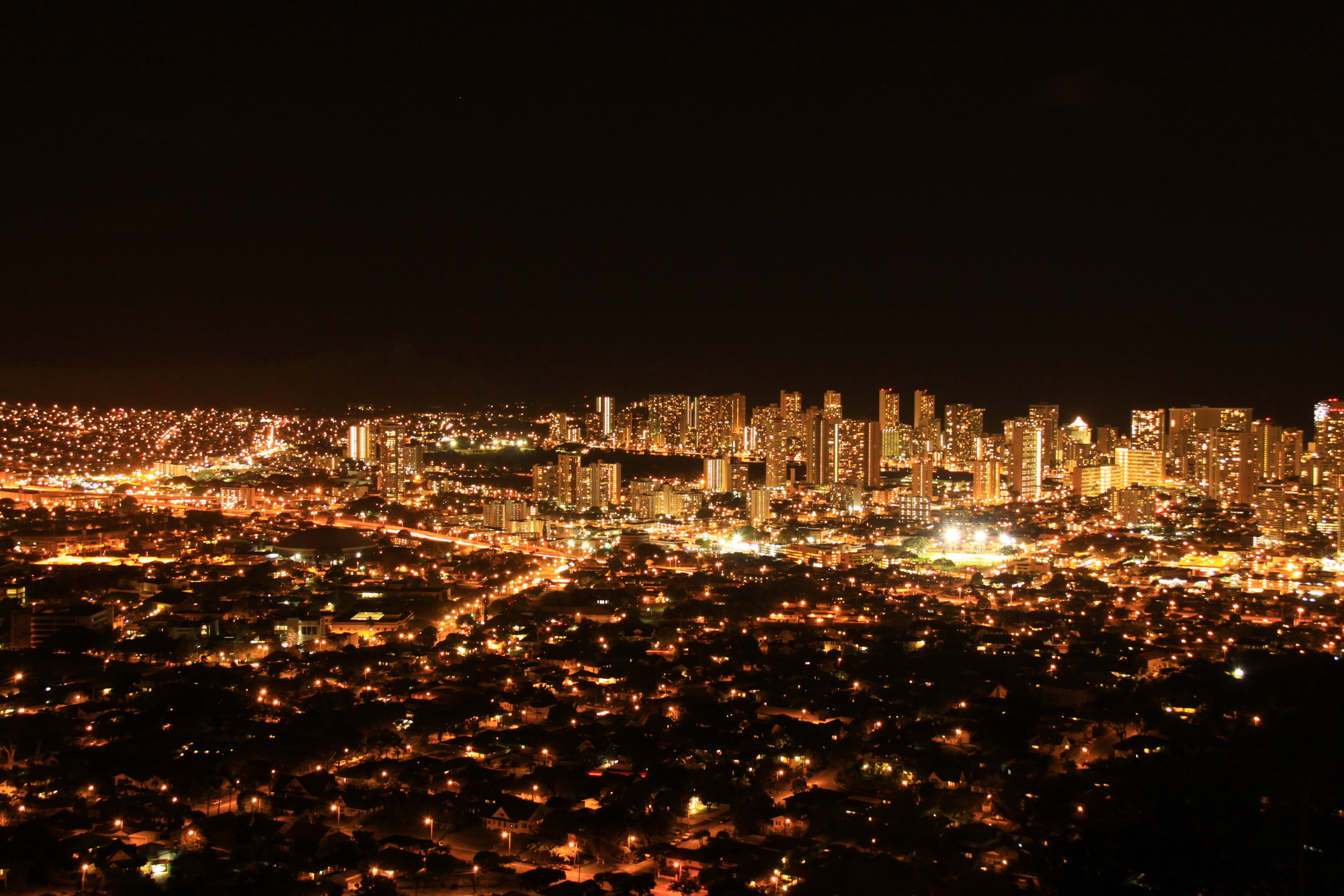 ハワイの美しい夜景 ハワイの絶景スポット&ディナーにも使える絶景レストラン16選