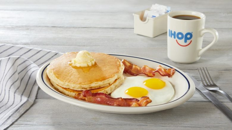 IHOPは甘いだけじゃない！朝食メニュー「2×2×2」