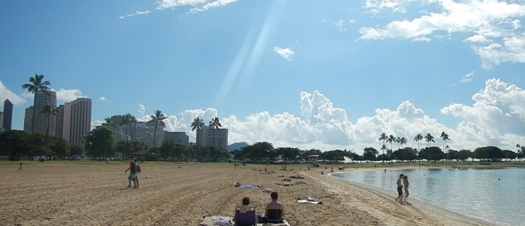 ハワイで気軽にリラックスするなら やっぱり アラモアナ ビーチパーク ハワイの最新情報をお届け Lanilani