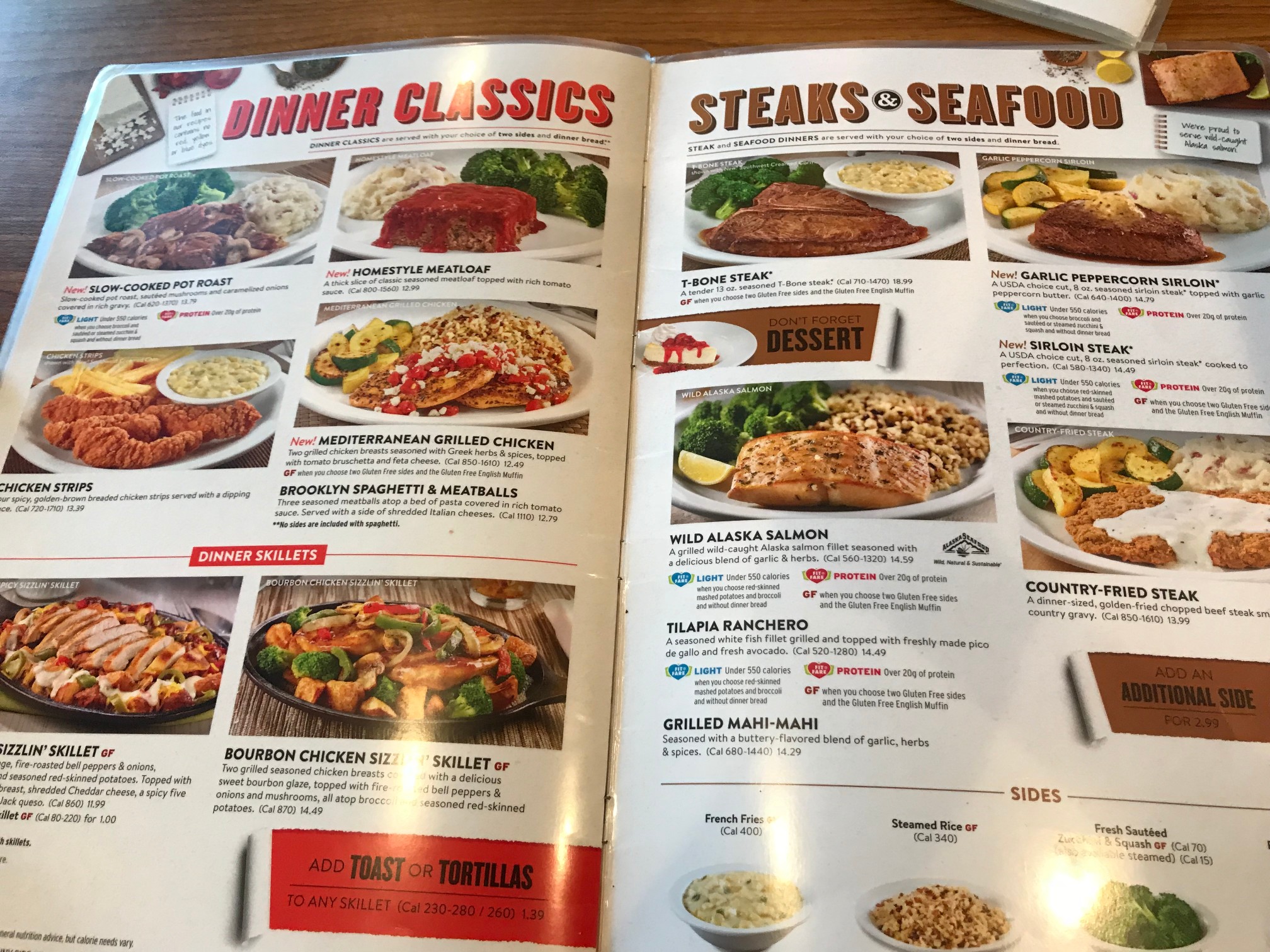 全米で愛され続ける「デニーズ ホノルル／Denny's HONOLULU」がワイキキにオープン！ ハワイの最新情報をお届け！LaniLani