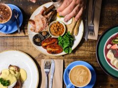 【ハワイで役立つ英会話】レストランでまだ食べている最中です。って英語で何ていう？