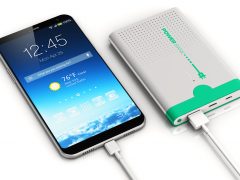 ハワイ旅行に持っていく最適なモバイルバッテリーとは？
