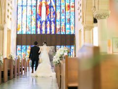 セント・アンドリュース大聖堂のステンドガラスに注目！ドラマティックな体験をしてみて