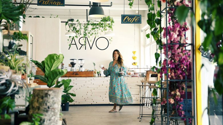 アートとコーヒーの美味しい関係♪カカアコのNo.1おしゃれカフェ「アーヴォ／ARVO」