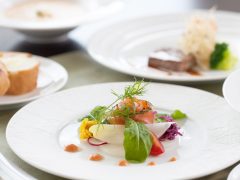 ハワイ島の絶景と絶品料理を楽しめるレストラン4選
