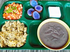 ワイキキ周辺で味わえるあの街の人気グルメ