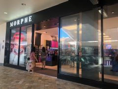 カリフォルニア初のコスメブランド、Morpheがアラモアナセンターにオープン