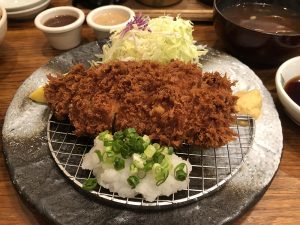 ハワイで美味しいトンカツが食べたくなったらトンカツ玉藤！