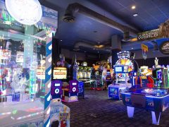 デイブ・アンド・バスターズ／Dave & Buster‘s