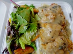 必見！凄い経歴のシェフ2人が提供するハワイのプレートランチ店～「OEC Cafe／オイシーカフェ」