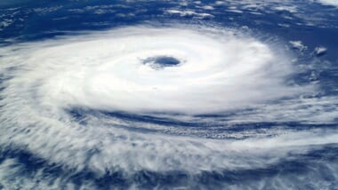 ハワイの台風（ハリケーン）シーズンはいつ？旅行に行く際の注意点