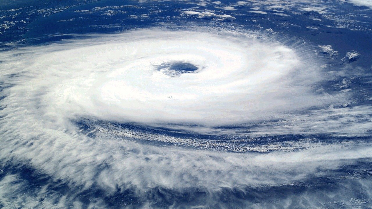 ハワイの台風 ハリケーン シーズンはいつ 旅行に行く際の注意点 ハワイの最新情報をお届け Lanilani