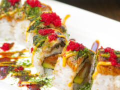 芸術品のようなロール寿司が人気のお店