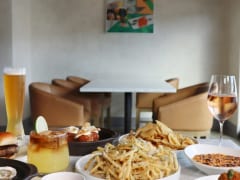 フードランドがプロデュースするレストラン、エタァル、レッドフィッシュ・ポケバー、マヒアイテーブルのお得なハッピーアワー情報
