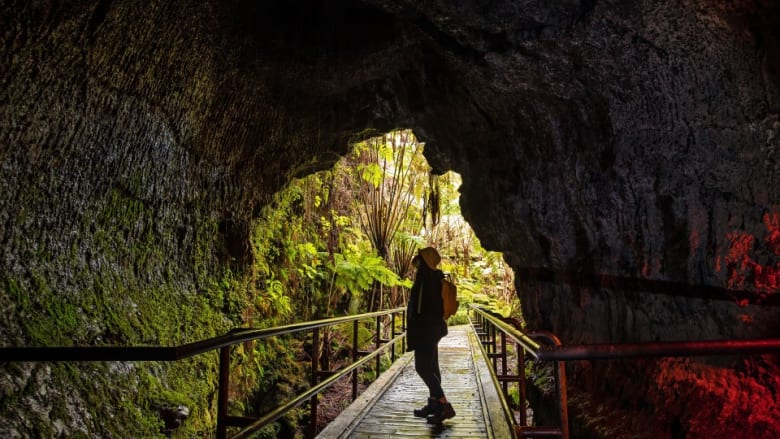 ハワイ火山国立公園の溶岩トンネル（ラバチューブ）が3月26日より再開！
