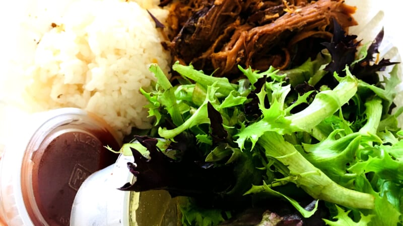 伝統のハワイアンフード カルアポークならこのレストラン