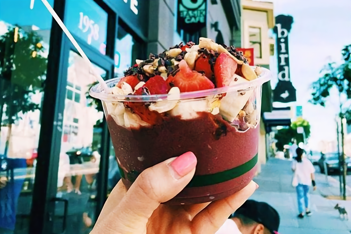 ハワイ通イチオシ ハワイで一番美味しいアサイーボウル ベーシックカフェ Basik Cafe の魅力をお届け ハワイの最新情報をお届け Lanilani